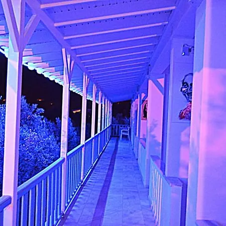 Otel Marmada Marmara Adası